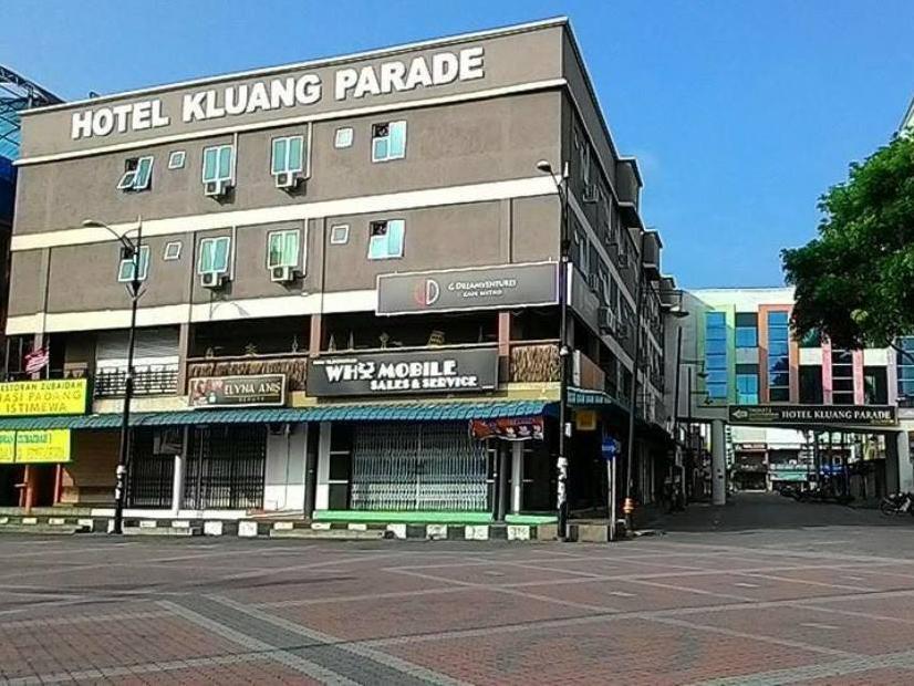 Room V At Kluang Parade Near Bus Stop Keluang Exteriér fotografie